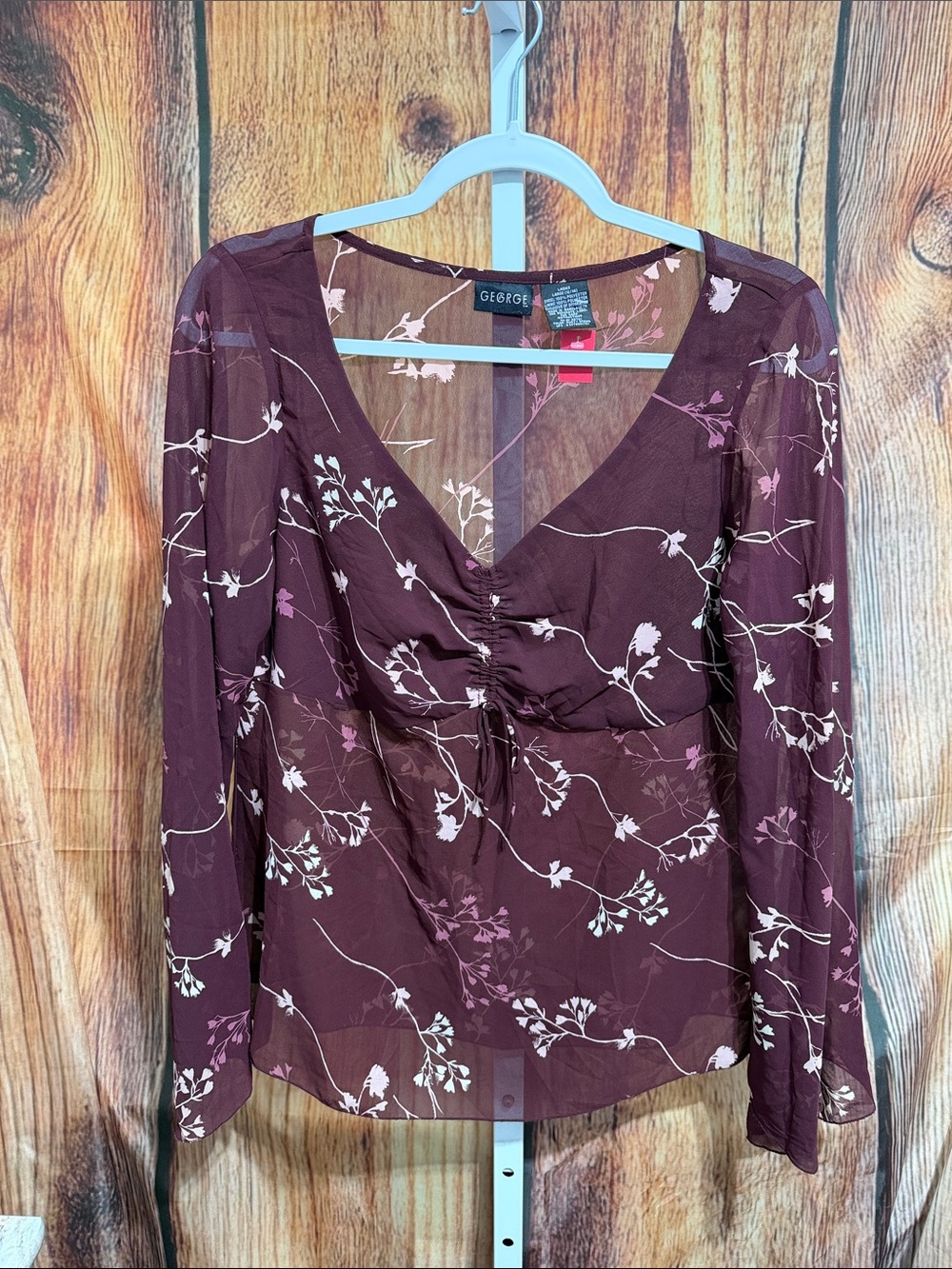 🚨(4/$10) George Sheer V-neck Blouse Size L (12/14)